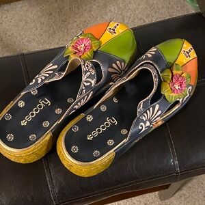 Women's Multicolor Floral Slip-On Shoes
